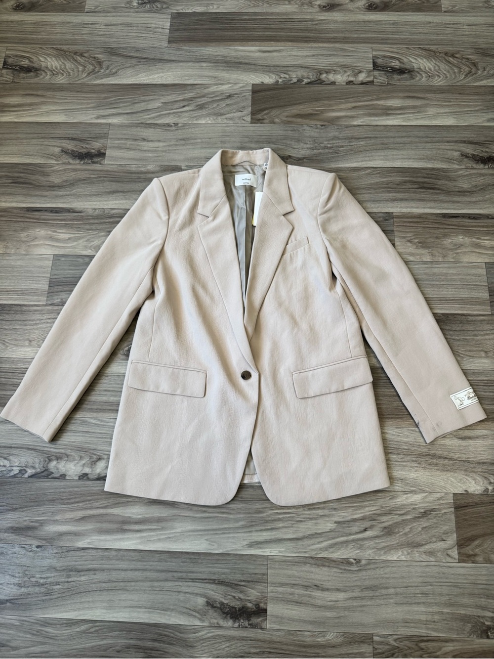 NWT Wilfred Aritzia Generations Blazer in Marcona Beige Size 8 FLAW